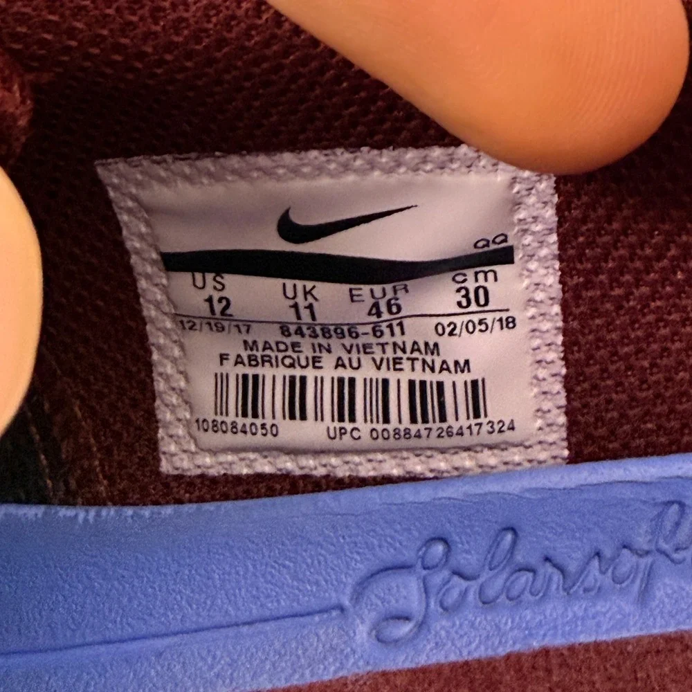 Nike SB Check Shoes Solarsoft Canvas Mens Size 12 Burgundy Maroon Skate